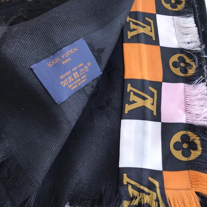 Louis Vuitton Scarf LV00125